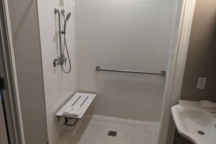 Room 29 of 40